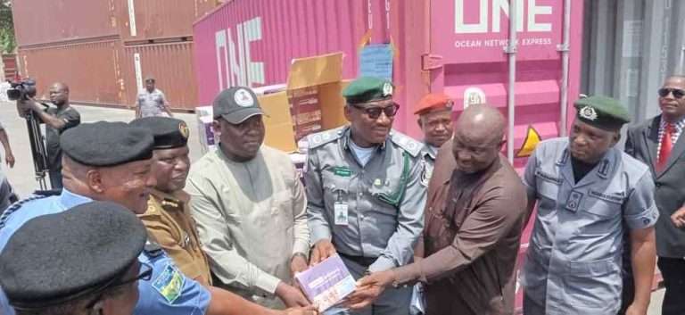 Apapa-Customs-Command-Press-briefing